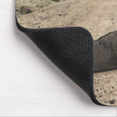 Niedlicher Schokolade-Labrador Welpe auf einem Wal Mousepad (Ecke)