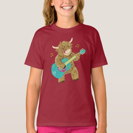Niedlicher schottischer Highland Cow Plays Guitar T-Shirt (Vorderseite)