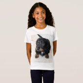Niedlicher schwarzer Dackel Welpenhund T-Shirt (Vorne ganz)