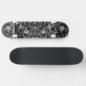 Niedlicher schwarzer dalmatinischer Blume Skateboard (Horizontal)