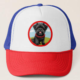 Niedlicher schwarzer Hund mit rotem Kollar im Cart Truckerkappe