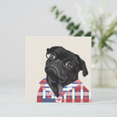 Niedlicher Schwarzer Mops Hund mit Brille und Karo (Stehend Vorderseite)