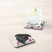 Niedlicher Schwarzer Mops Hund mit Brille und Karo Getränkeuntersetzer (Rechte Seite)
