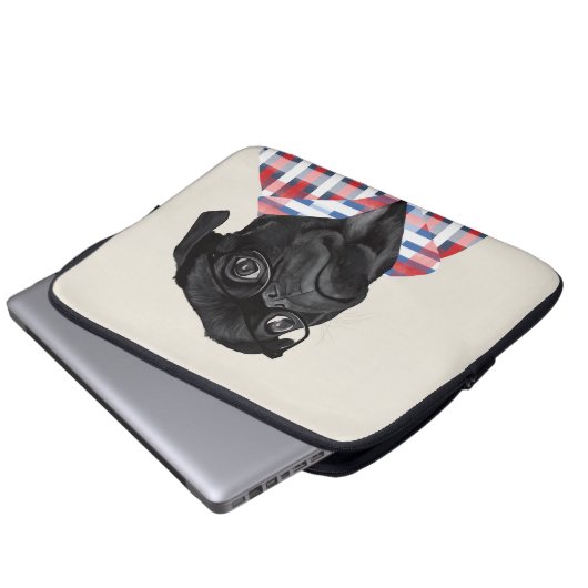 Niedlicher Schwarzer Mops Hund mit Brille und Karo Laptopschutzhülle (Vorne Knopf)
