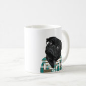 Niedlicher schwarzer Mops mit Brille Kaffeetasse (VorderseiteRechts)