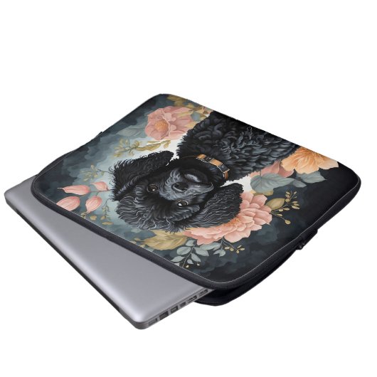 Niedlicher Schwarzer Poodle Welpe Laptopschutzhülle