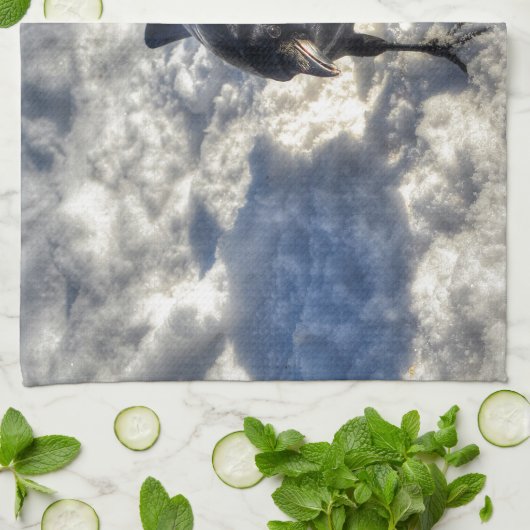 Niedlicher Schwarzer Rabe im Schnee-Foto Geschirrtuch (Gefaltet)