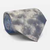 Niedlicher Schwarzer Rabe im Schnee-Foto Krawatte (Gerollt)