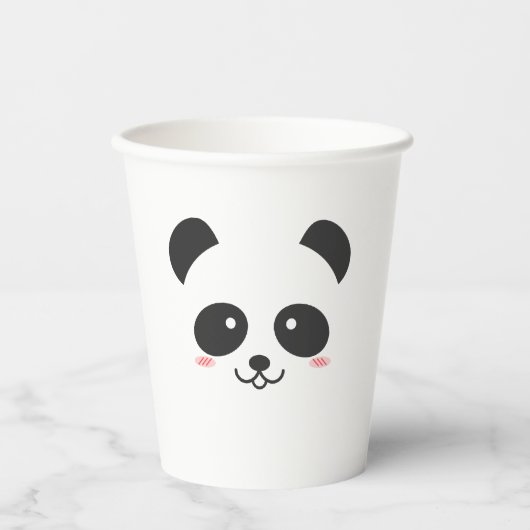 Niedlicher schwarzer und weißer Kawaii-Panda-Bär Pappbecher (Vorderseite)