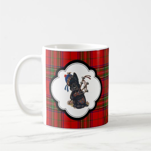 Niedlicher Scottie, der Bagpipes spielt Kaffeetasse (Links)