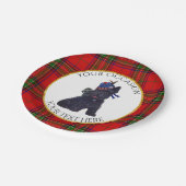 Niedlicher Scottie personifizieren Pappteller (Schrägansicht)