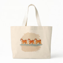 niedlicher Shiba inu Spaziergang in einem T - Shir