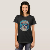 Niedlicher sibirischer Husky mit Sonnenbrille und  T-Shirt (Vorne ganz)