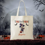 Niedlicher Skelettkid-Trick oder Treat Halloween Tragetasche<br><div class="desc">Niedliches Skelett und Fledermäuse "Trick or Treat" Design.</div>