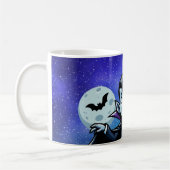 Niedlicher, skurriler Halloweenvampir Kaffeetasse (Links)