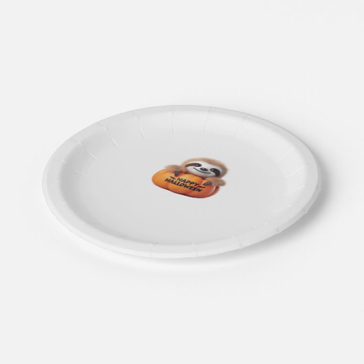 Niedlicher Sloth sitzt in einem Kürbis. Text Happy Pappteller (Schrägansicht)