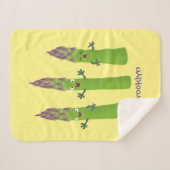 Niedlicher Spargel mit Gemüsetrio-Cartoon Sherpadecke (Vorderseite (Horizontal))