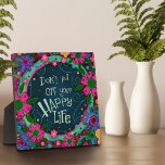 Niedlicher Spaß inspirierender Glücksfall Fotoplatte<br><div class="desc">Inspiration Happy Life Easel Plaque - hübsche, skurrile und stilvolle Kunstwerke zum inspirier und Aufheben. Farbvolles, hübsches Design gibt Ihrem Tag eine gewisse Ermutigung. Diese spaßigen Blumen-Schnüre-Plakate machen große inspirierende Feste für Familie, Freunde, Mitarbeiter, Lehrer, etc.. Modernere, blumige und motivierend Plaques in meinem Geschäft. Zazzle bietet Mengenrabatte, wenn Sie einige...</div>