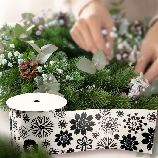 Niedlicher Spaß Modernes Schwarz-Weiß-Muster Satinband