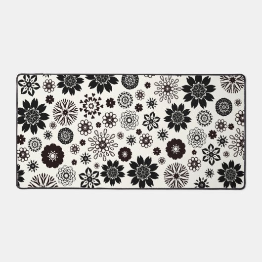 Niedlicher Spaß Modernes Schwarz-Weiß-Muster Schreibtischunterlage (Vorderseite)