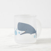 Niedlicher Spermienwal bläst Blasen Cartoon Mattglastasse (VorderseiteRechts)