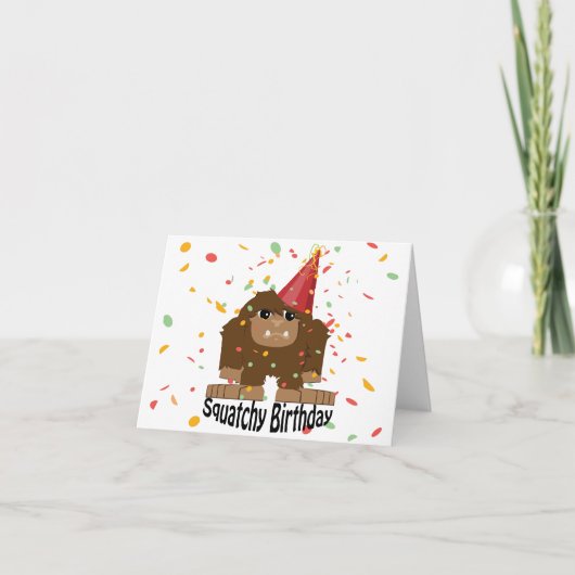 Niedlicher Squatchy Birthday Bigfoot Karte (Vorderseite)