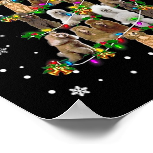 Niedlicher Standard Poodle Dog Weihnachtsbaum Gesc Poster (Ecke)