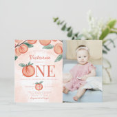 Niedlicher Sweet Peach, das 1. Geburtstag Party Einladung (Stehend Vorderseite)