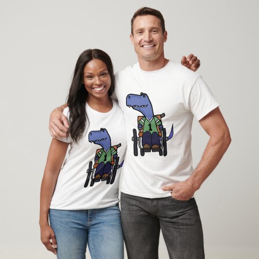 Niedlicher T-rex Dinosaurier im Rollstuhl-Cartoon T-Shirt (Unisex)