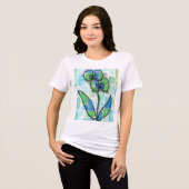 niedlicher T - Shirt von Frauen mit Blume (Vorderseite voll)