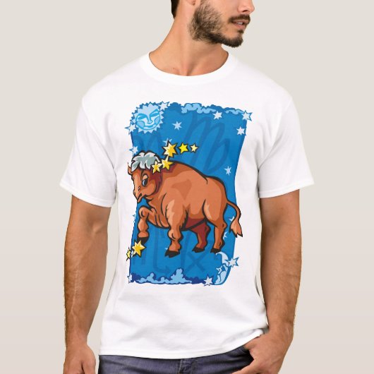 Niedlicher Taurus Bull am Nachthimmel T-Shirt (Vorderseite)