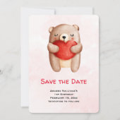 Niedlicher Teddy Bär, der Save the Date ein Rotes (Vorderseite)