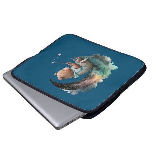 Niedlicher Teddybär auf dem Mond, Plush-Cartoon-Bä Laptopschutzhülle (Vorne Knopf)