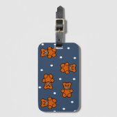 Niedlicher Teddybär auf Polka dot Gepäckanhänger (Vorderseite Vertikal)
