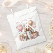 Niedlicher Teddybär mit Balloons und Geschenken Geschenktütchen (Ausgeschnitten)