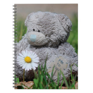 Niedlicher Teddybär mit Daisy Notizblock