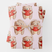 Niedlicher Teddybär mit einem roten Herz Geschenkpapier Set (Beispiel)