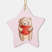 Niedlicher Teddybär mit einem roten Herz Keramik Ornament (Links)