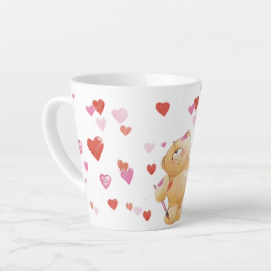 Niedlicher Teddybär und Herz Latte Tasse (Linke Ecke)