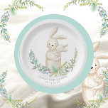 Niedlicher Tiere Personalisierte Green Baby Dusche Pappteller<br><div class="desc">Weiche pastellfarbene Blume und das süßeste,  sonnige Kaninchen,  das den Babyhase hält. Minzgrüner Schnitt. Personalisiert mit Namen und Datum machen dies besonders. Matching-Produkte verfügbar. 100% Kundenzufriedenheit mit "Zazzle"</div>