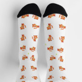 Niedlicher Tiger auf weißen Socken (Oben)