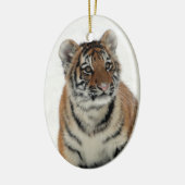 Niedlicher Tiger im Schnee Keramik Ornament (Links)