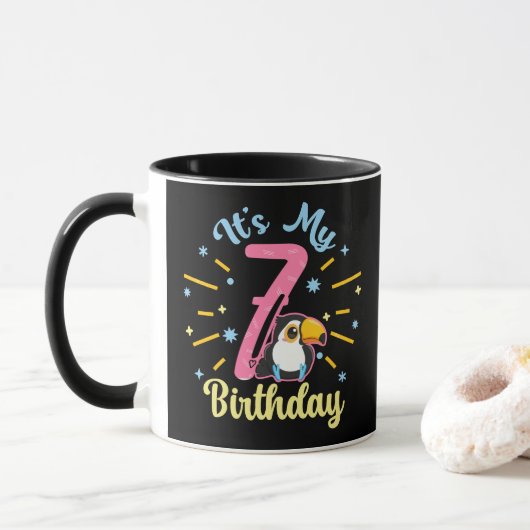 Niedlicher Toucan 7. Geburtstag 7. Geburtstag Tasse (Mit Donut)