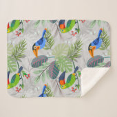 Niedlicher Toucan bird, Everybirdy Pattern, Wasser Sherpadecke (Vorderseite (Horizontal))