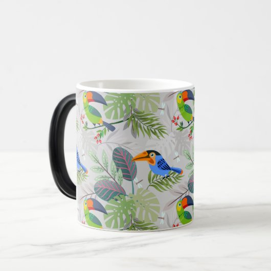Niedlicher Toucan bird, Everybirdy Pattern, Wasser Verwandlungstasse (Vorderseite Links)
