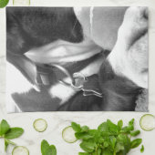 niedlicher, traurig aussehender Pitbulhund Schwarz Geschirrtuch (Gefaltet)