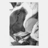 niedlicher, traurig aussehender Pitbulhund Schwarz Geschirrtuch (Vertikal)