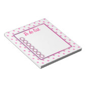 Niedlicher Trendrosa und weißer Polka Dot zu erled Notizblock (angewinkelt)