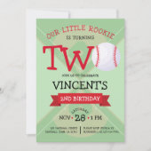 Niedlicher Trendy Baseball Pitch & Ribbon 2. Gebur Einladung (Vorderseite)