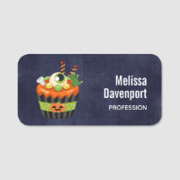 Niedlicher und grauenhafter Halloween Cupcake mit 
